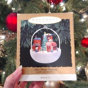 Hallmark Last Minute Shopping Magic Ornament